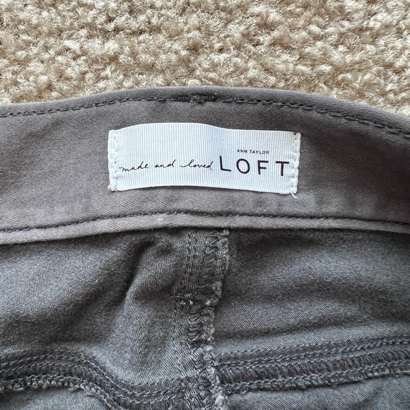 LOFT Petite/Short 00/24 Mid-Rise Gray Jeggings - Picture 3 of 4